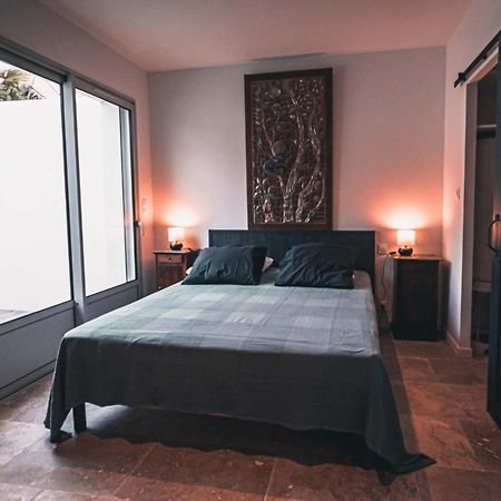 Appartement Avec Cour Privee Centre Ville Classe 4 Etoiles Remparts 1 La Rochelle  Luaran gambar