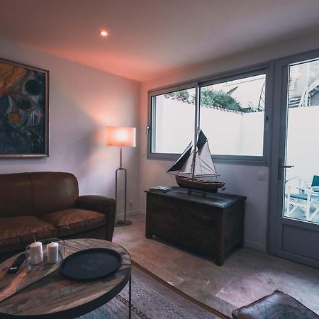 Appartement Avec Cour Privee Centre Ville Classe 4 Etoiles Remparts 1 La Rochelle  Luaran gambar