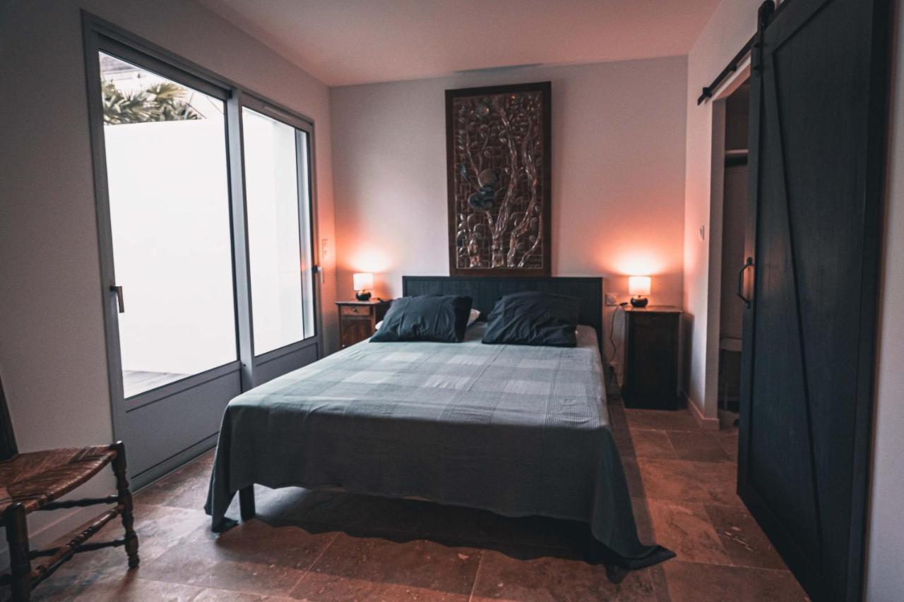 Appartement Avec Cour Privee Centre Ville Classe 4 Etoiles Remparts 1 La Rochelle  Luaran gambar